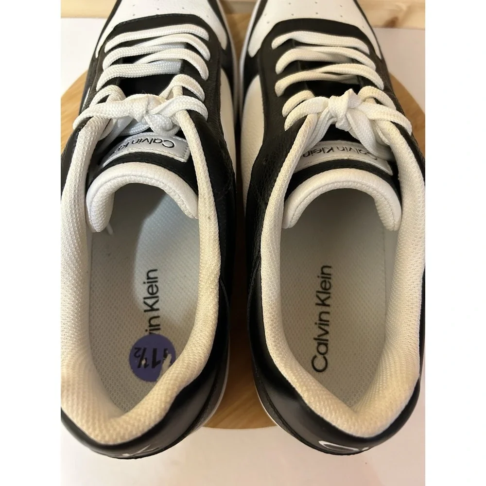 Calvin Klein Landy Black and White Sneakers Men's Size‎ 11.5 EUC